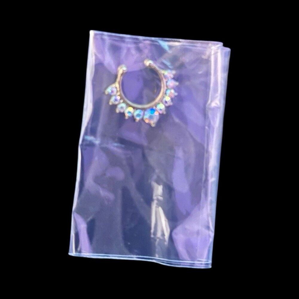 NWT Stunning Gold Iridescent Colored Rhinestone Septum Ring